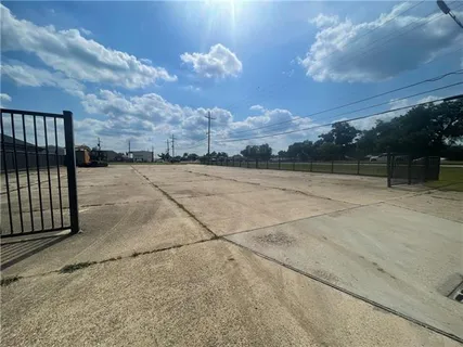 $290,000 | 15207 Highway 90, Paradis, LA 70080