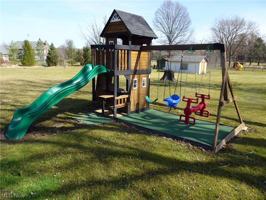 8454 Boston Road North Royalton, OH 44133 - Photo 16 of 23 Playset