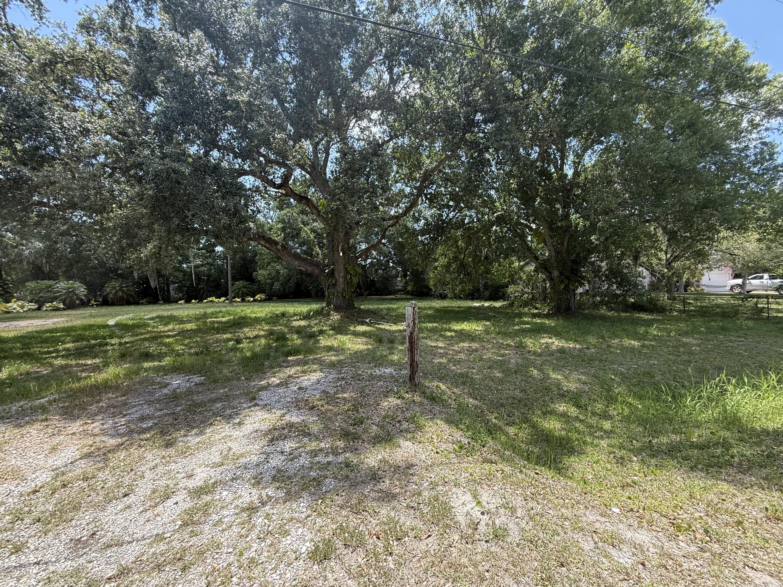 111 Berger Road Fort Pierce, FL 34945 - Photo 4 of 8 IMG_6050