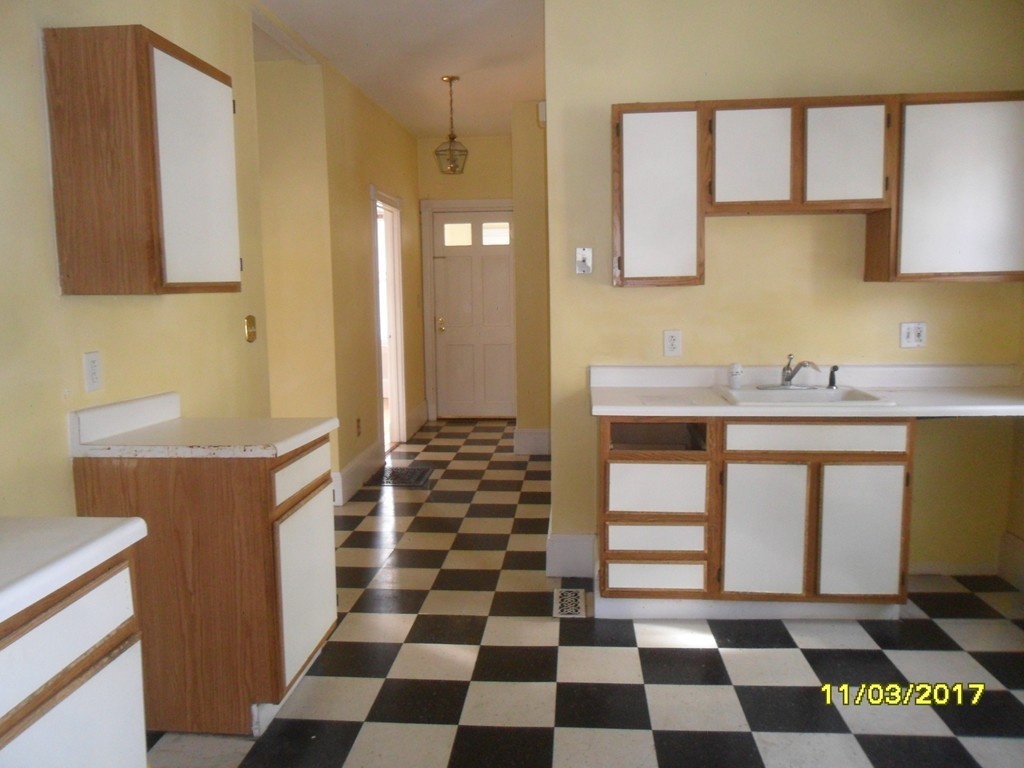 29 Radcliffe Road Somerville, MA 02145 - Photo 18 of 24 Gallery Image 18