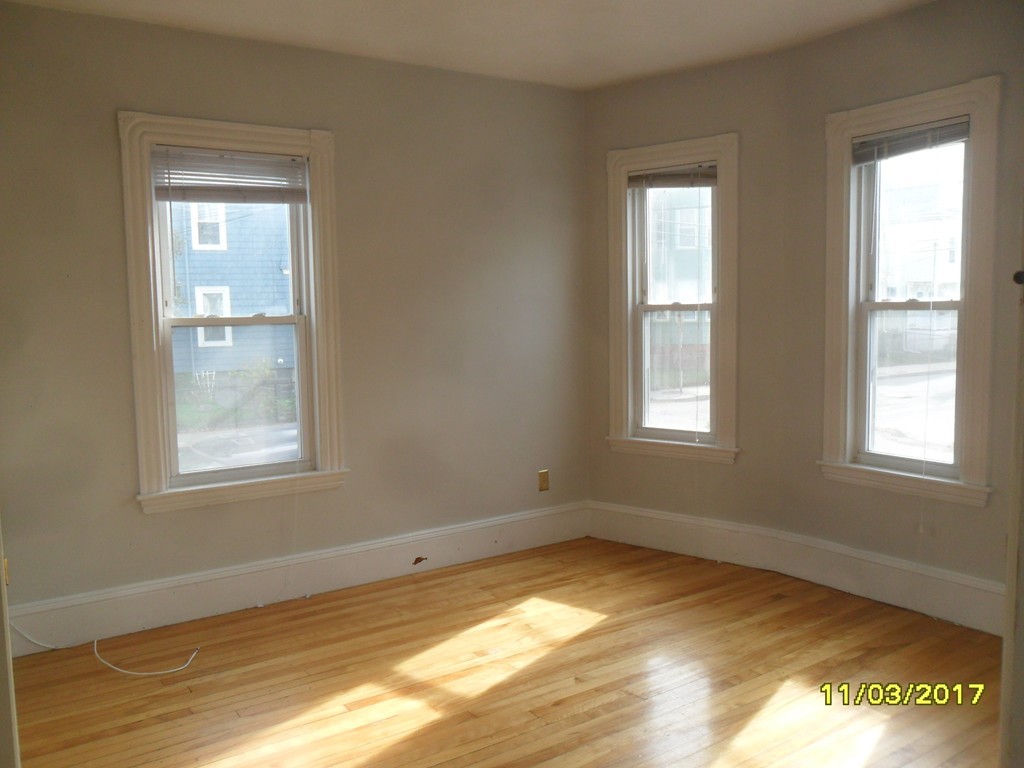 29 Radcliffe Road Somerville, MA 02145 - Photo 9 of 24 Gallery Image 9