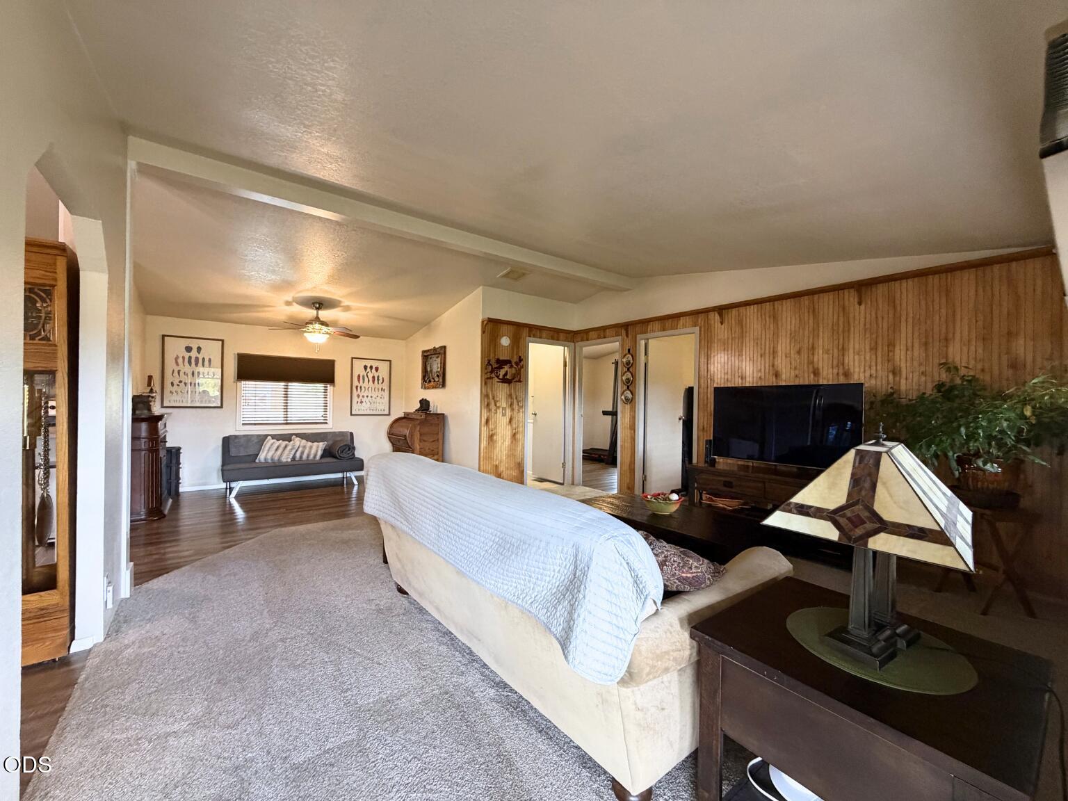 63 Rogue River Drive Eagle Point, OR 97524 - Photo 4 of 46