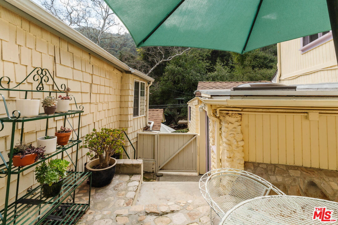 922 Old Topanga Canyon Road Topanga, CA 90290 - Photo 20 of 24