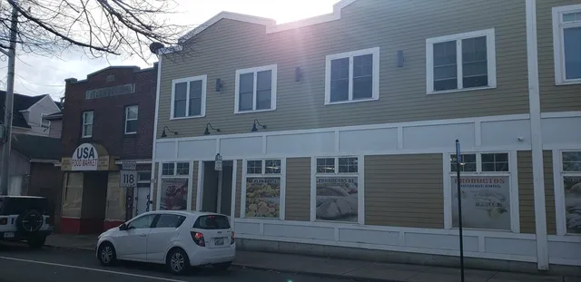 $1,490 | 95 Park Street, Unit 4, Attleboro, MA 02703