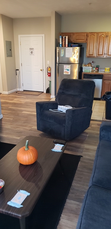 95 Park Street, Unit 4 Attleboro, MA 02703 - Photo 3 of 4