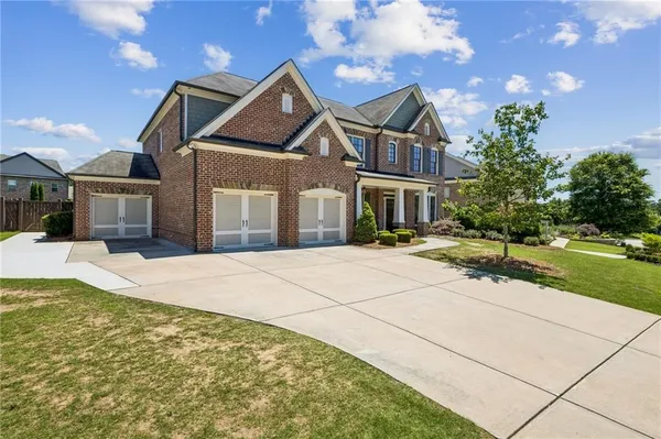 $895,000 | 3353 Laurel Leaf Way, Buford, GA 30519