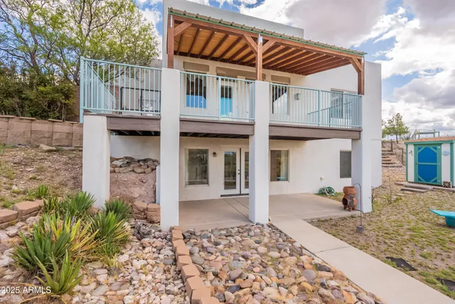 a view of a terrace with city view