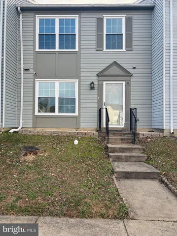 $2,100 | 3633 McDowell Court, Dumfries, VA 22026