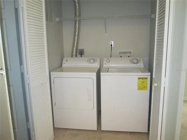 $1,650 | 5957 Westgate Drive, Unit 1912, Orlando, FL 32835