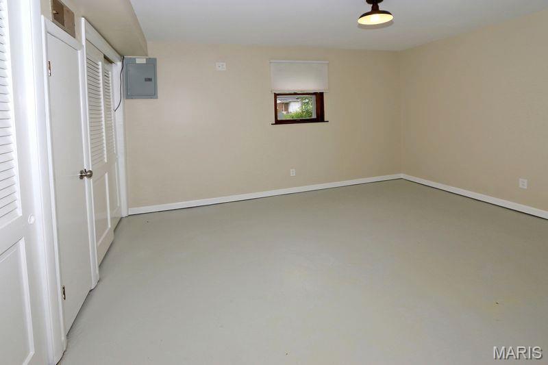 111 Green Acres Road St. Louis, MO 63137 - Photo 24 of 34