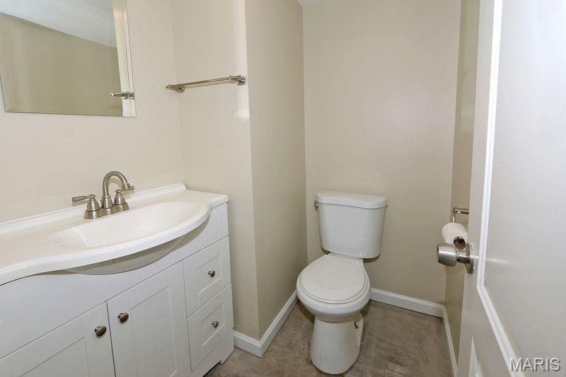 111 Green Acres Road St. Louis, MO 63137 - Photo 26 of 34