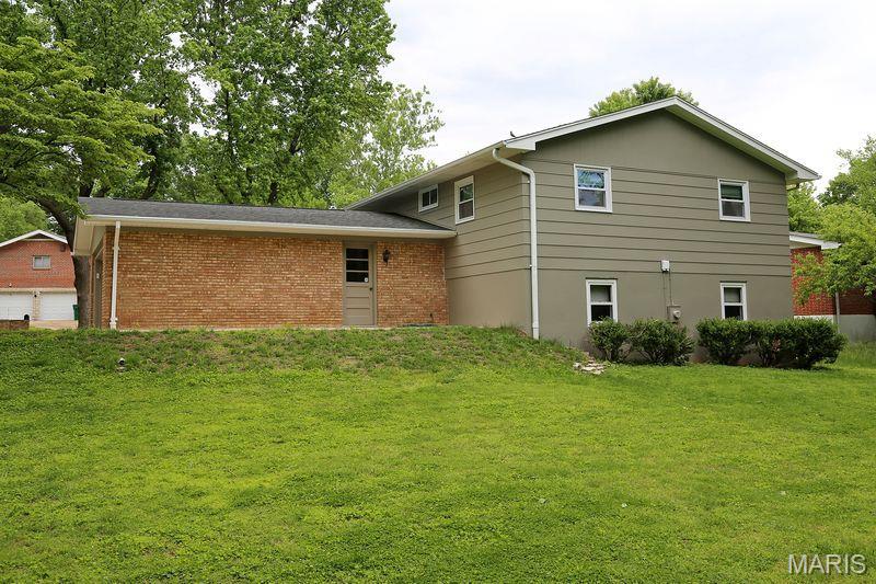 111 Green Acres Road St. Louis, MO 63137 - Photo 32 of 34