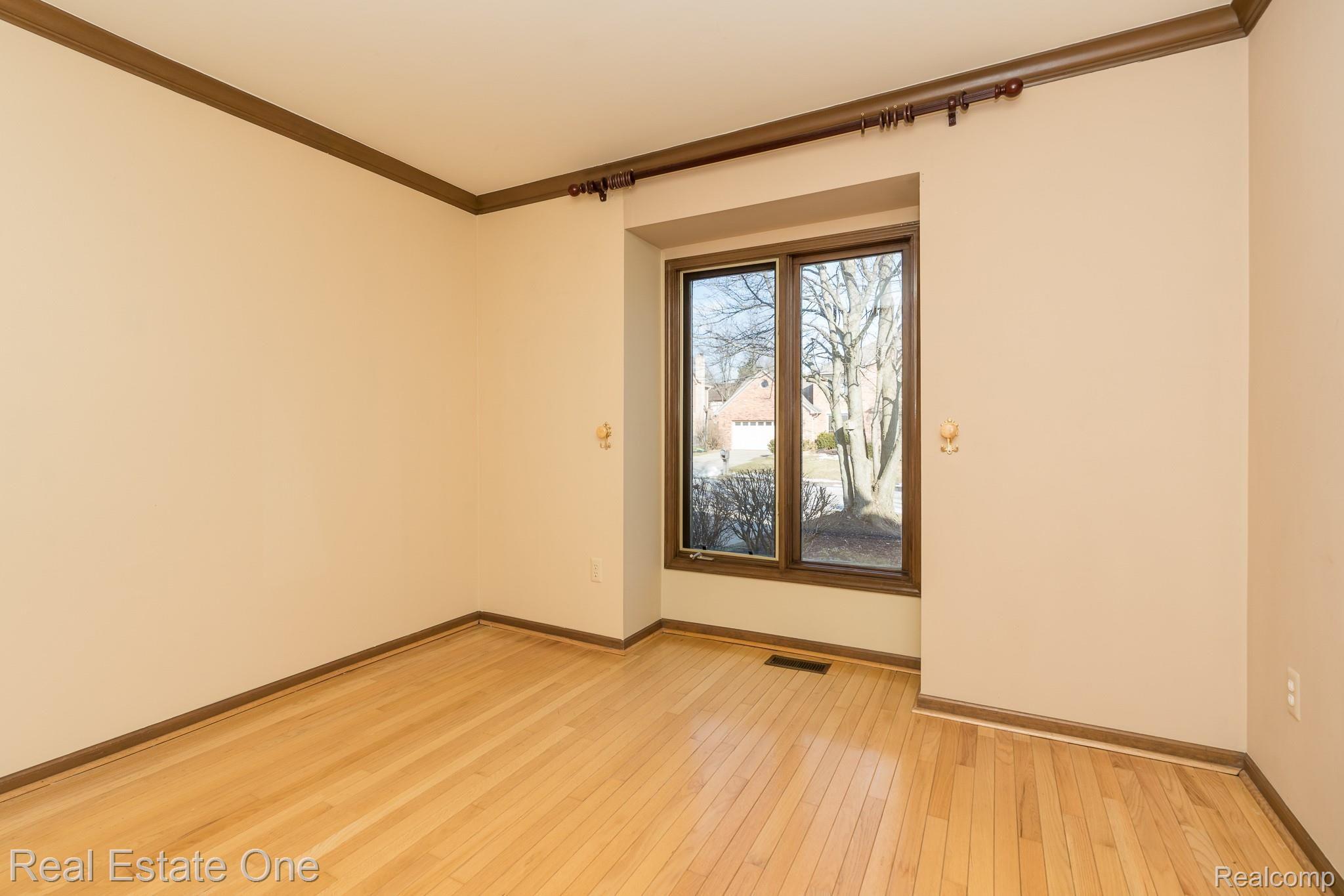 327 Silvervale Drive Rochester, MI 48309 - Photo 16 of 43 STUDY. Enter from Foyer. VIEW the 3D Tour @ https://app.cloudpano.com/tours/XGcwBYBW7K?mls=1