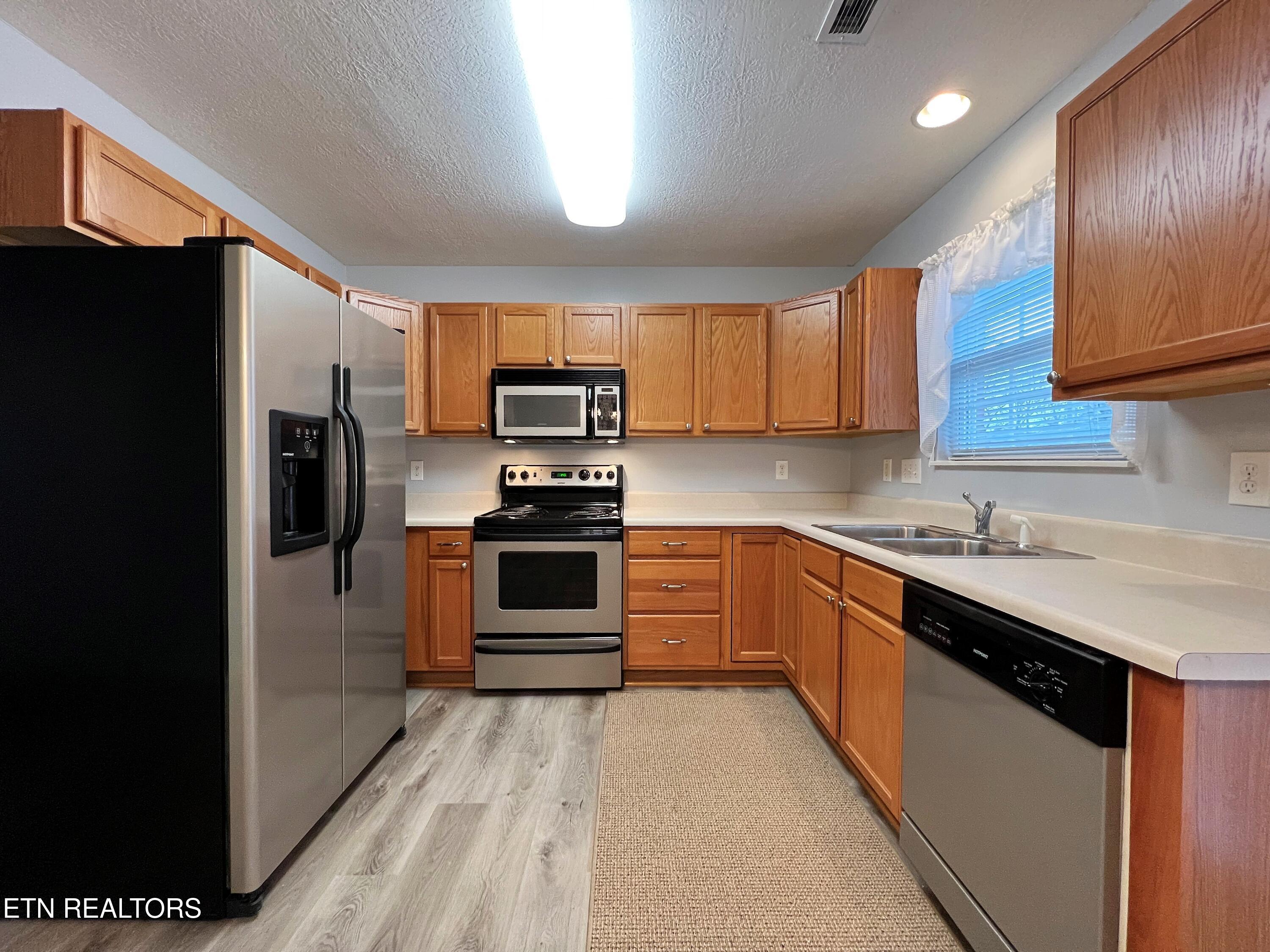 1637 Maple View Way Knoxville, TN 37918 - Photo 5 of 14 5_Kitchen