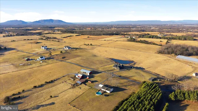 $950,000 | 640 Grim Road, Stephens City, VA 22655
