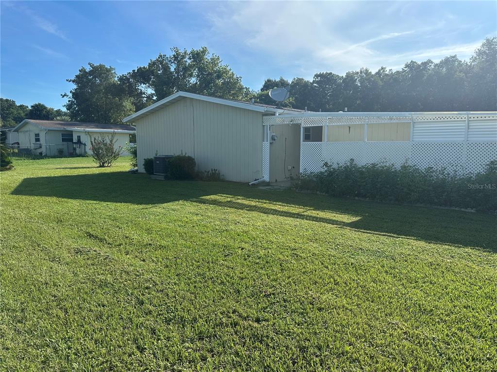 10078 Southwest 87th Terrace Ocala, FL 34481 - Photo 2 of 23