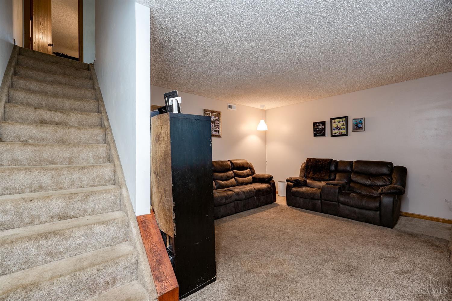 3866 Mack Road Fairfield, OH 45014 - Photo 6 of 31 Gallery Image 6