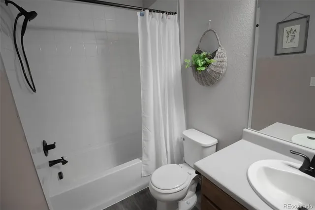 $2,195 | 4767 Memphis Street, Denver, CO 80239