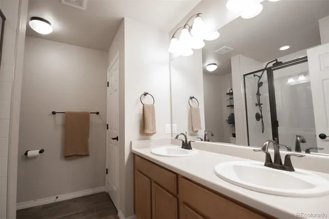 $2,195 | 4767 Memphis Street, Denver, CO 80239