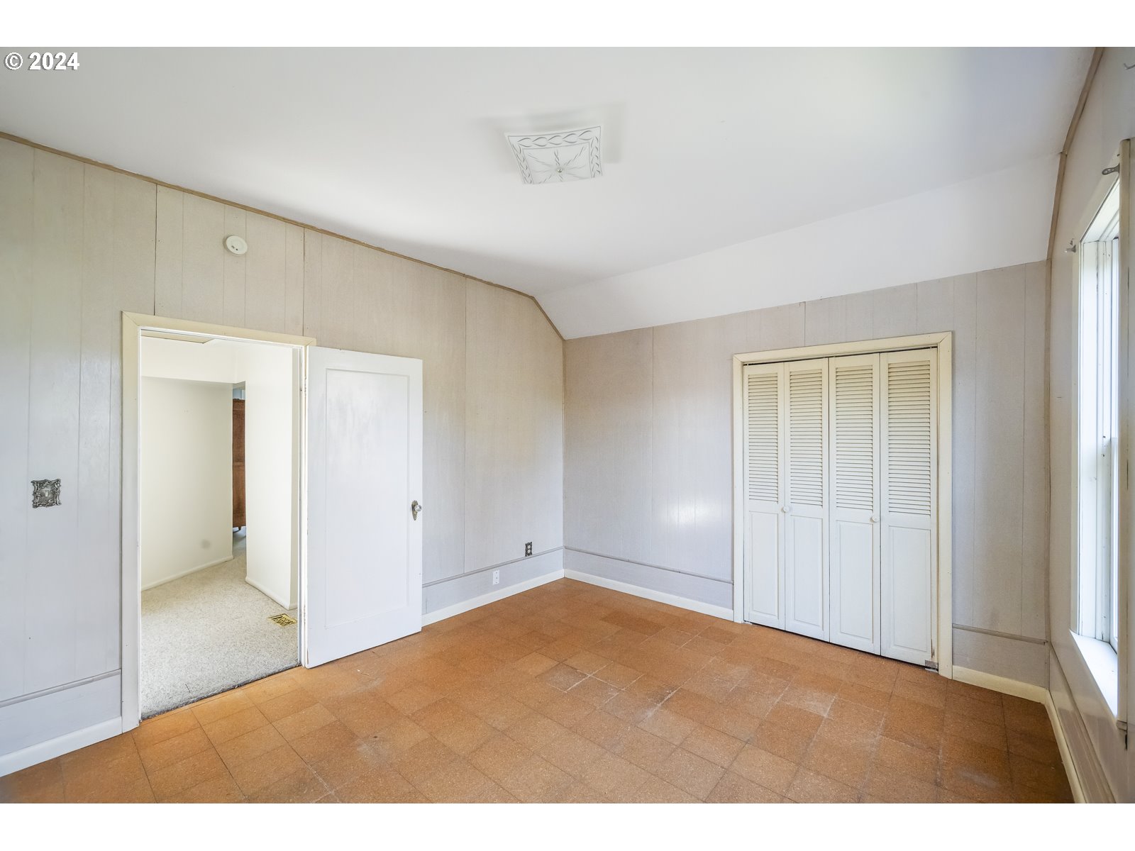 4417 Southeast 65th Avenue Portland, OR 97206 - Photo 22 of 38