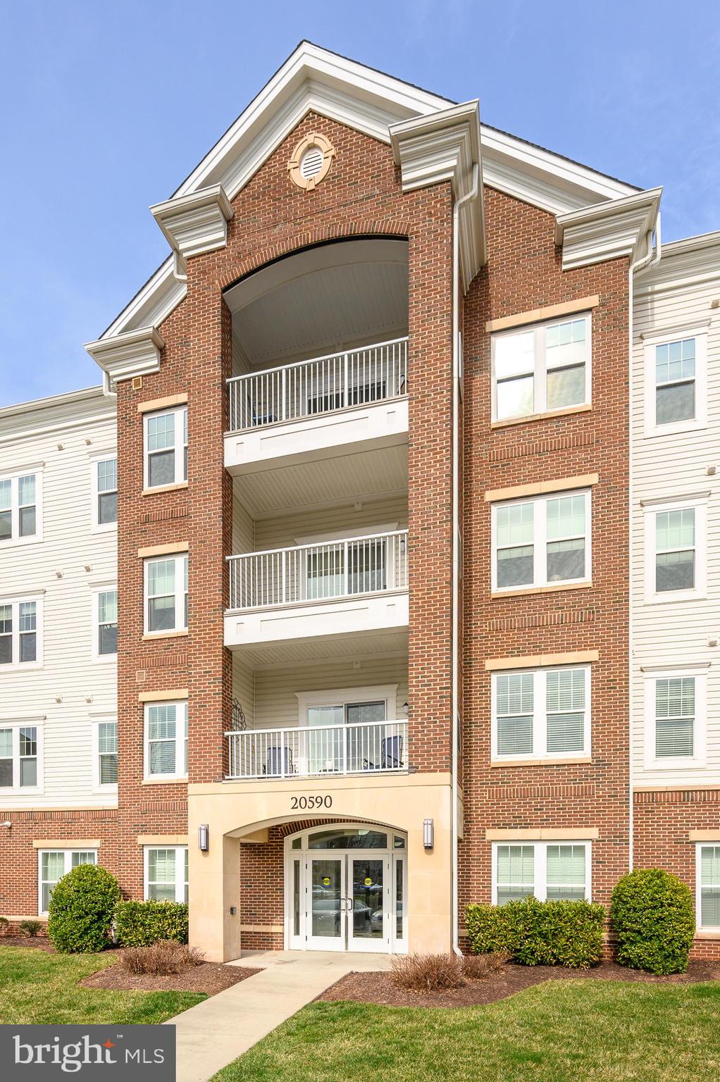 20590 Hope Spring Terrace, Unit 404 Ashburn, VA 20147 - Photo 3 of 27