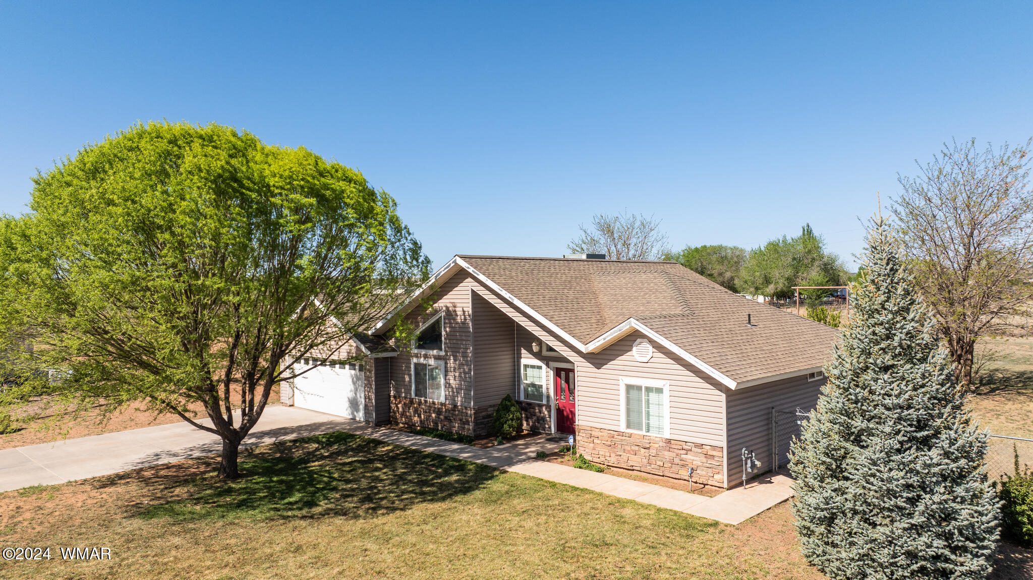 4385 Charolais Circle Taylor, AZ 85939 - Photo 1 of 43