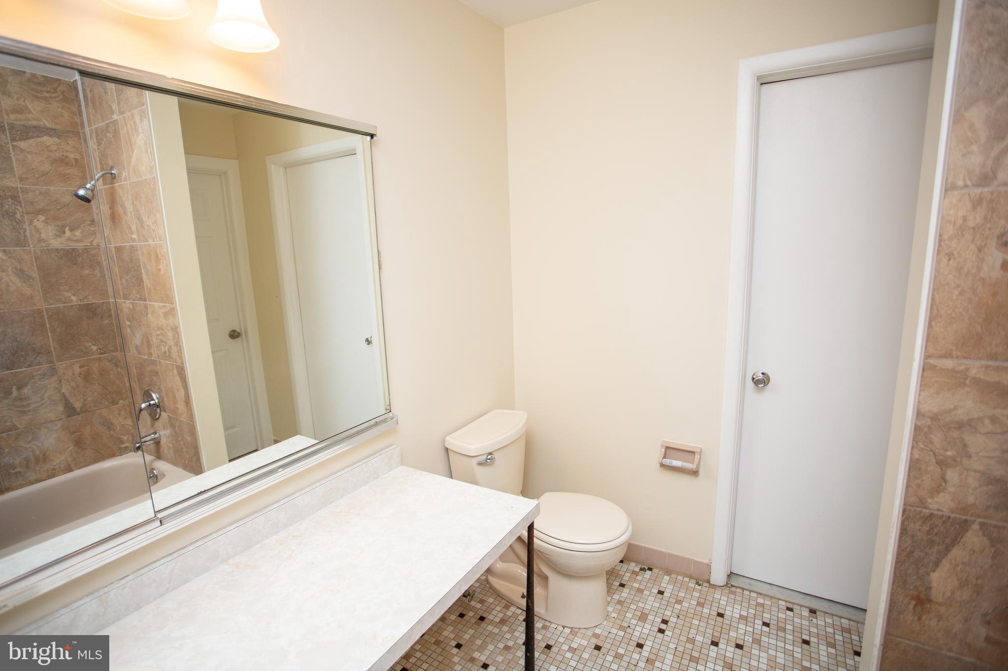 11 Dover Drive Lindenwold, NJ 08021 - Photo 27 of 41