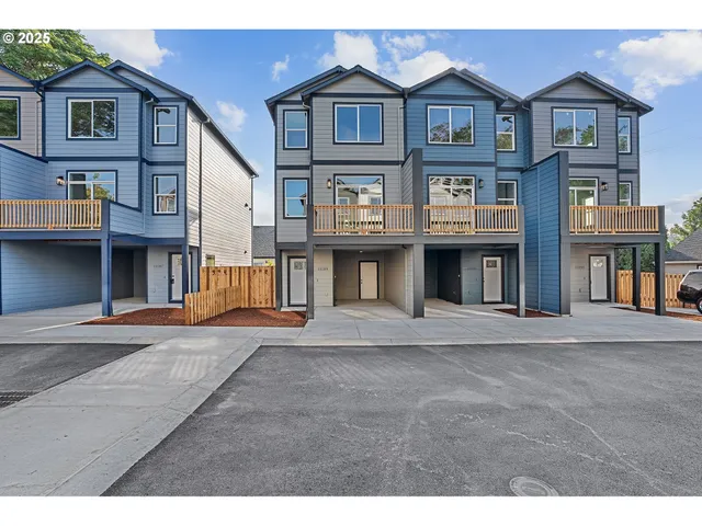 $359,900 | 11189 Southeast Stark Street, Portland, OR 97216