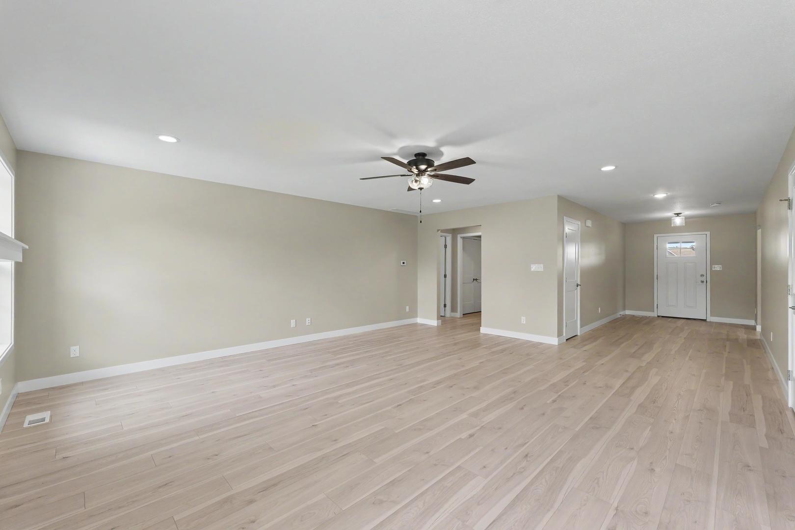 707 North Abbey Road Urbana, IL 61802 - Photo 7 of 31
