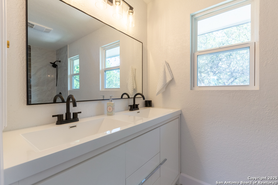 15611 Heimer Road San Antonio, TX 78232 - Photo 25 of 32