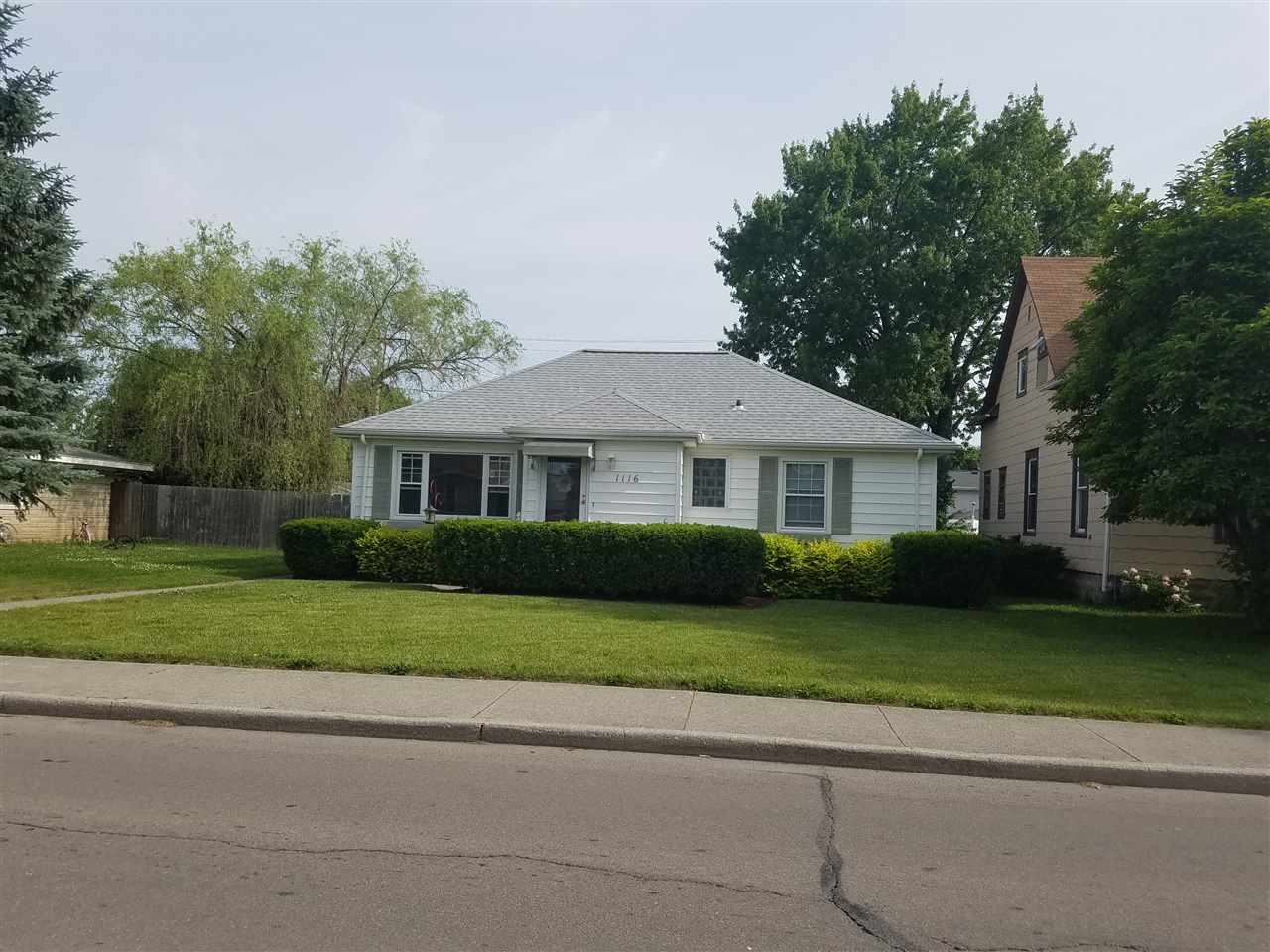 1116 Nuttman Avenue Decatur, IN 46733 - Photo 3 of 21