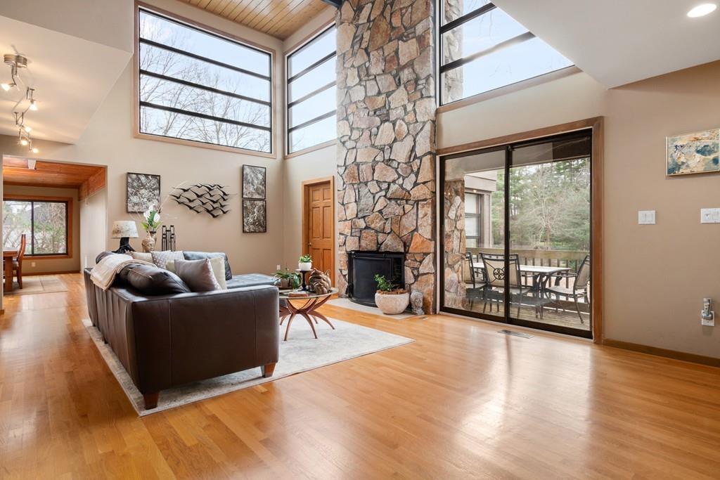 48 Forest Ridge Road Weston, MA 02493 - Photo 5 of 36
