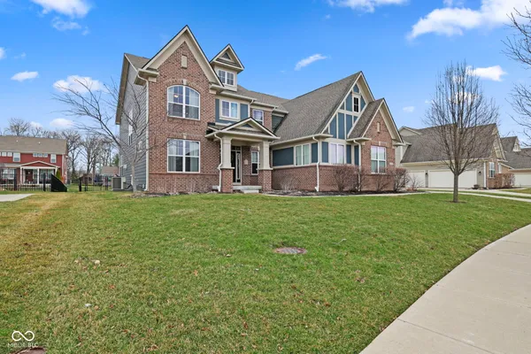 $689,375 | 10283 Sinndar Lane, Fishers, IN 46040