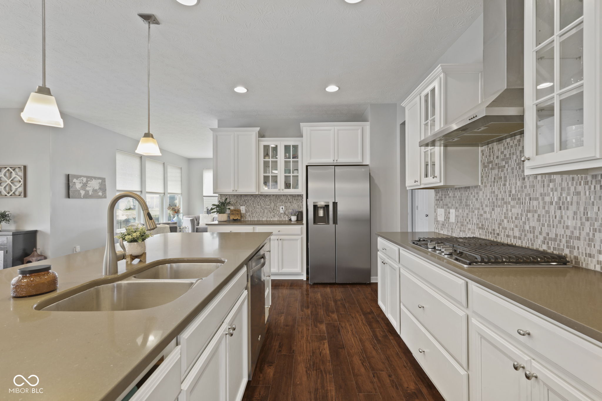 10283 Sinndar Lane Fishers, IN 46040 - Photo 8 of 52