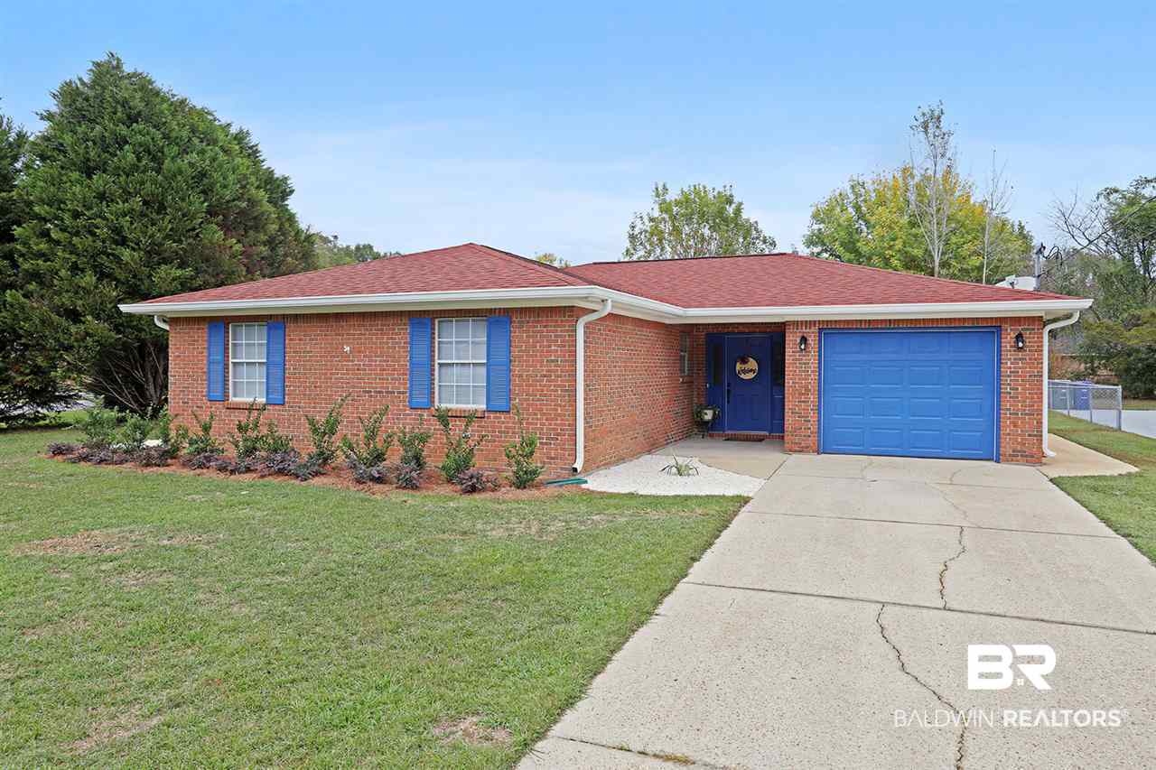 526 West Amanda Avenue Foley, AL 36535 - Photo 1 of 15