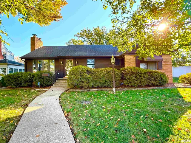 $169,900 | 212 South 12th Street, Herrin, IL 62948