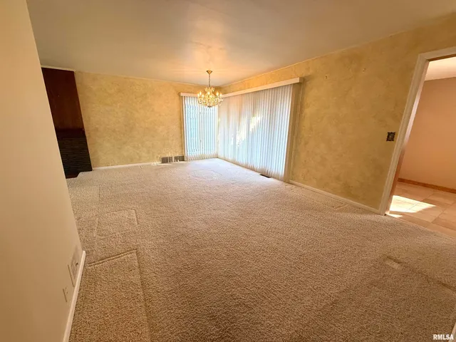 $169,900 | 212 South 12th Street, Herrin, IL 62948