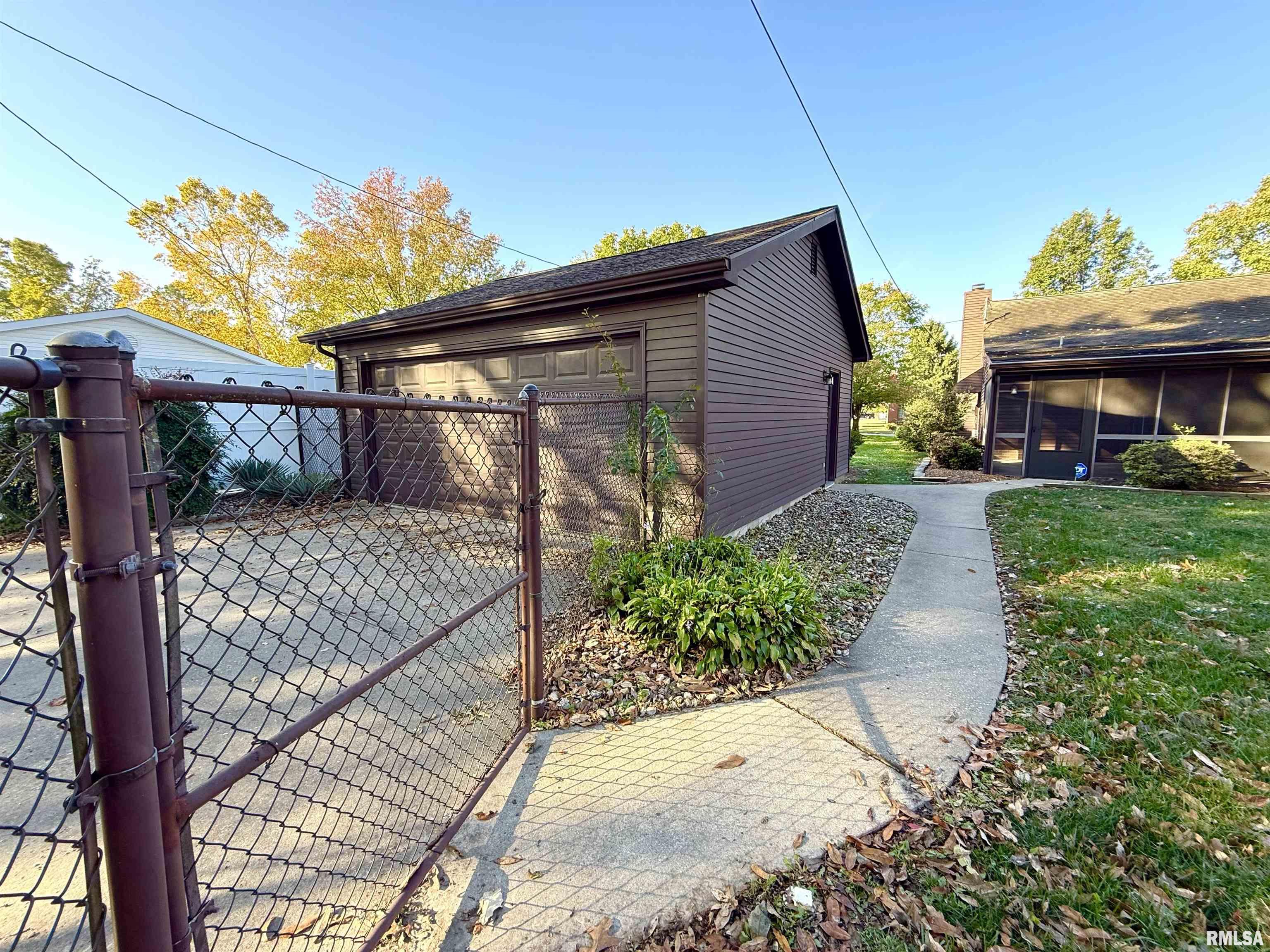 212 South 12th Street Herrin, IL 62948 - Photo 2 of 30