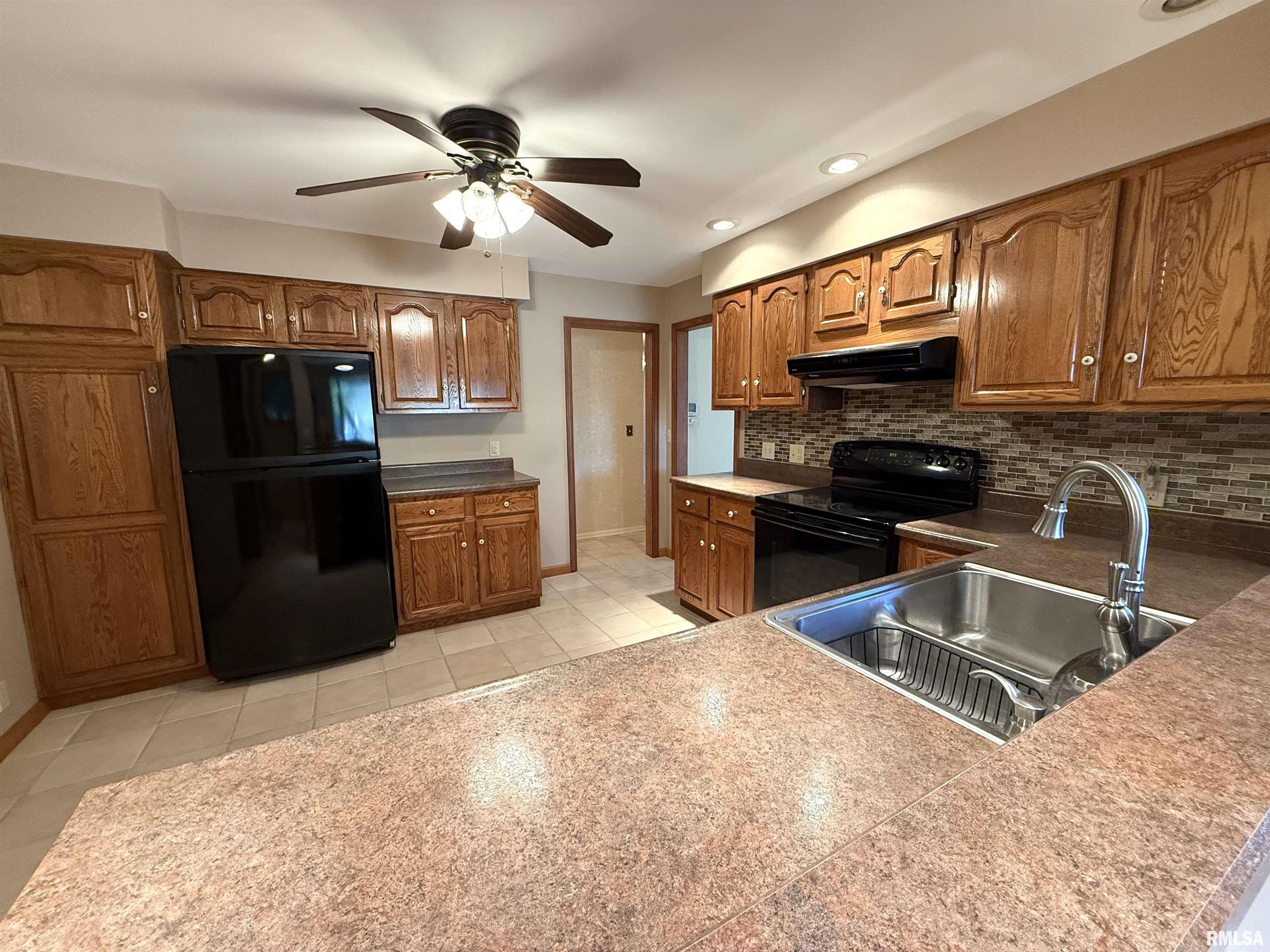 212 South 12th Street Herrin, IL 62948 - Photo 6 of 30