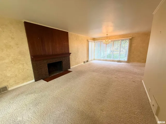 $169,900 | 212 South 12th Street, Herrin, IL 62948