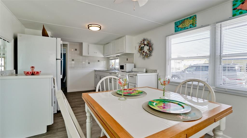 31 First Street Bradenton, FL 34210 - Photo 11 of 66