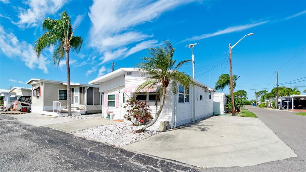 31 First Street Bradenton, FL 34210 - Photo 6 of 66