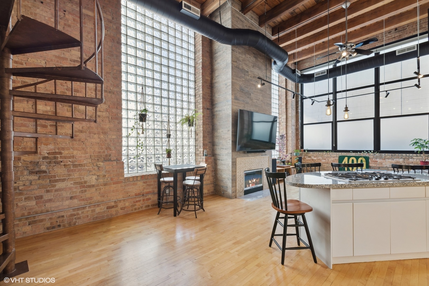 11 North Green Street, Unit 2A Chicago, IL 60607 - Photo 2 of 11