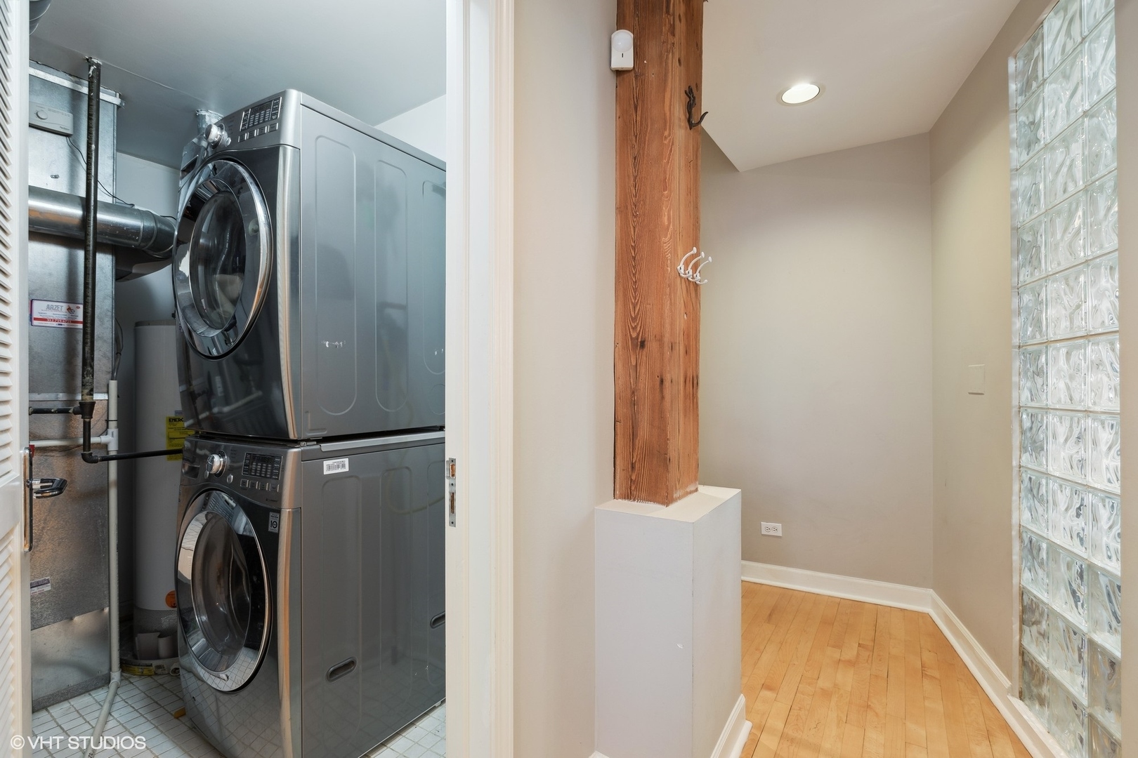 11 North Green Street, Unit 2A Chicago, IL 60607 - Photo 9 of 11