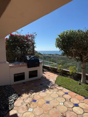 $8,000 | 5574 Caminito Genio, La Jolla, CA 92037