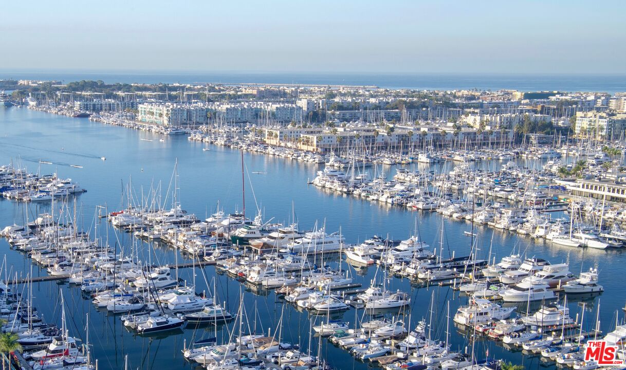 13700 Marina Pointe Drive, Unit PH 1903 Marina del Rey, CA 90292 - Photo 14 of 35 a view of a city