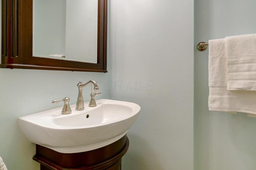 1825 Coventry Road Columbus, OH 43212 - Photo 20 of 33
