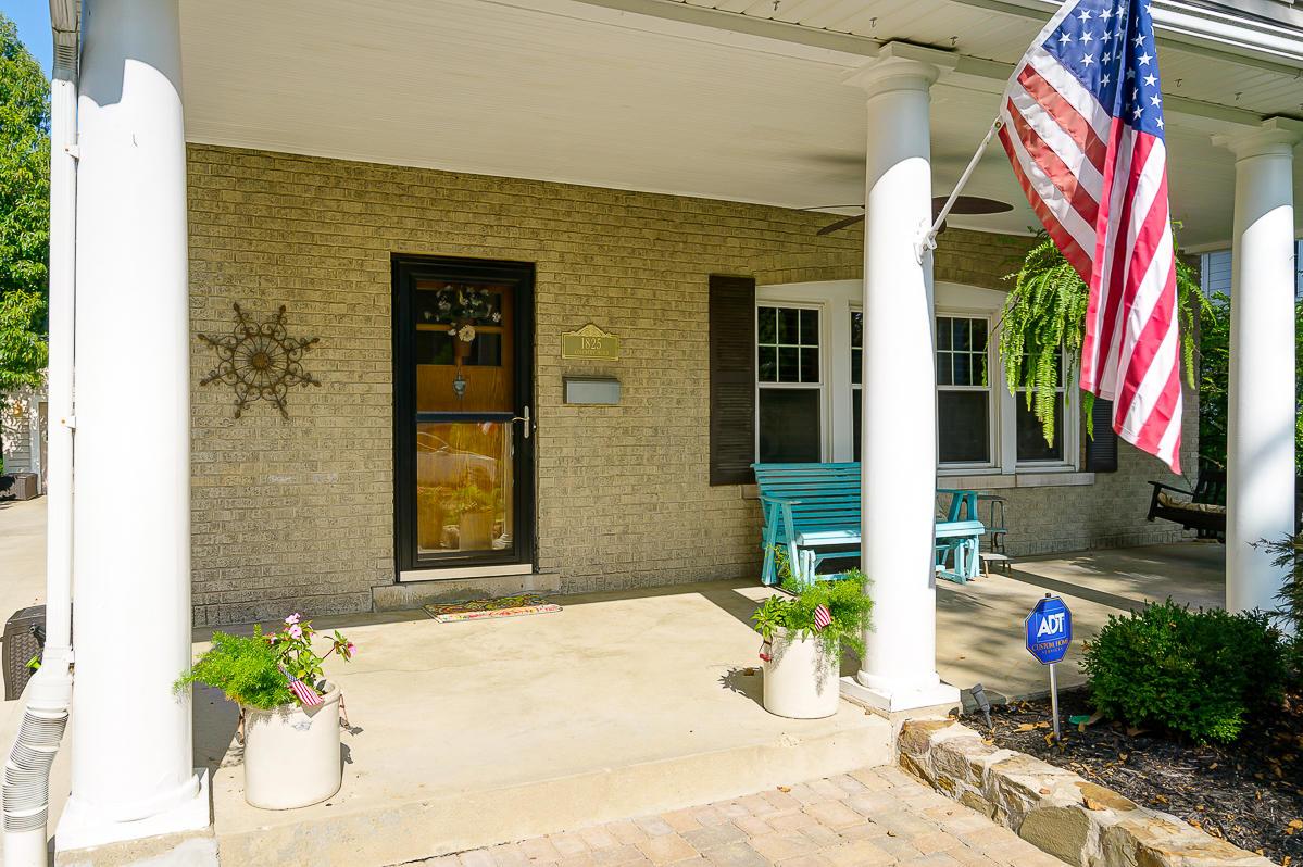 1825 Coventry Road Columbus, OH 43212 - Photo 4 of 33