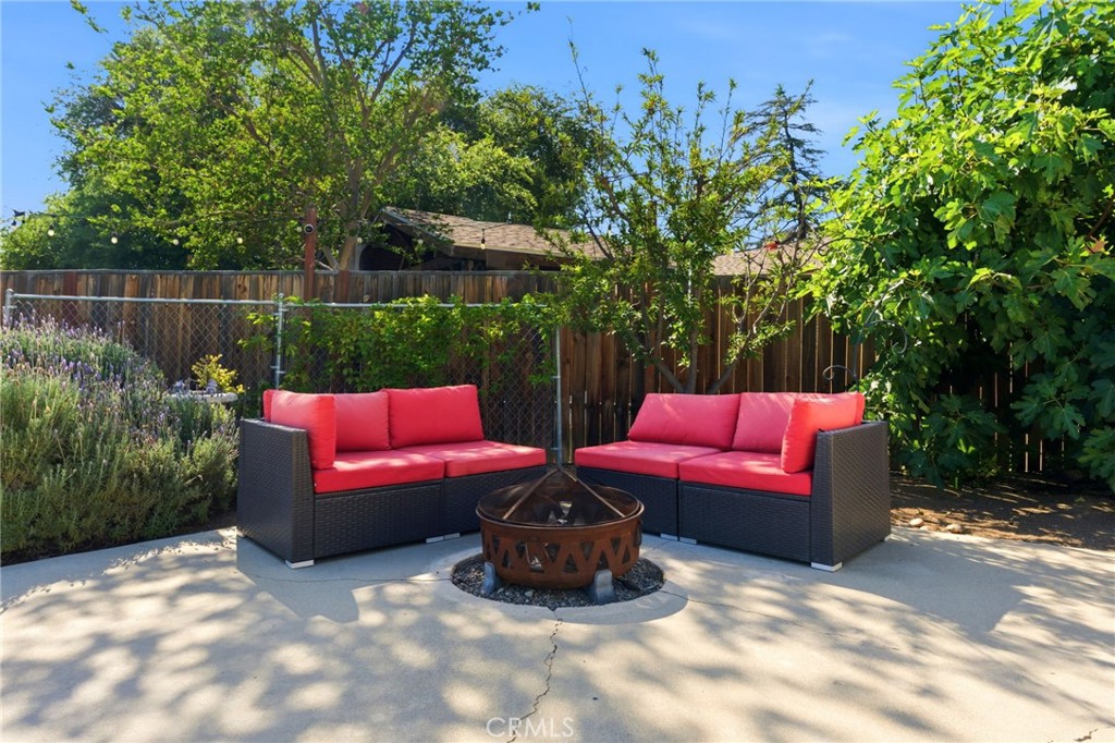 4374 Ramona Drive Riverside, CA 92506 - Photo 42 of 54