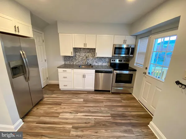 $1,950 | 1952 Guy Way, Baltimore, MD 21222